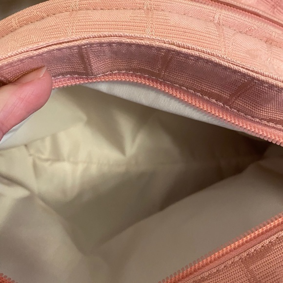 Authentic Chanel pink purse with cc logos - Picture 7 of 16